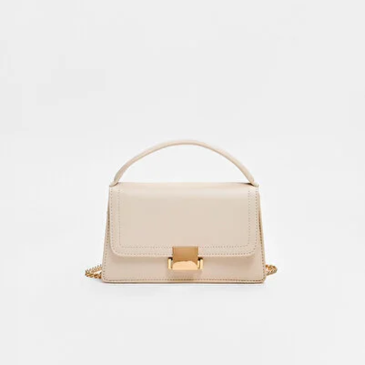 Famart Farmhouse Soft White